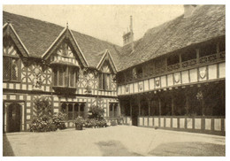 (RR 8) Older Postcard - UK - Leicester Hospital Courtyard - Health