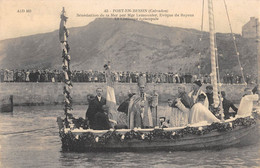 CPA 14 PORT EN BESSIN BENEDICTION DE LA MER PAS Mgr LEMONNIER LA CHALOUPE EPISCOPALE - Port-en-Bessin-Huppain