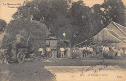 CPA 14 LA NORMANDIE ILLUSTREE LE BATTAGE DES GRAINS - Sonstige & Ohne Zuordnung