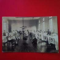 CARTE PHOTO VICHY INTERIEUR HOPITAL SOLDATS 1917 - Vichy