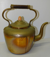 ANCIENNE BOUILLOIRE EN CUIVRE Avec Poignée Bois BOUTON BAKELITE Ou AUTRE DECO CUISINE COLLECTION JUS DE GRENIER - Cuivres