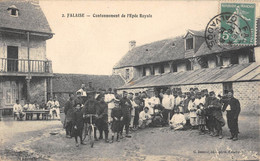 CPA 14 FALAISE CANTONNEMENT DE L'EPEE ROYALE - Falaise