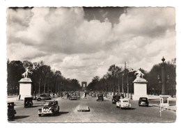 CPMGF Ed YvonJB 604-Paris  En Flanant  Avenue Des Champs Elysées  Voitures Toutes Marques 1945-1950 +++ - Arrondissement: 08