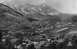 SAINT-ETIENNE-en-DEVOLUY - Vue Panoramique Sur La Vallée - Hameaux : La Ferrière Et Le Pré D'Obiou - Tête De Laupet - Saint Etienne En Devoluy