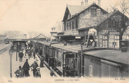 CPA 14 LISIEUX LA GARE - Lisieux