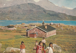 Greenland - Children At The School , Igaliko South Greenland  Postcard Sent W Stamp 1986 - Groenlandia