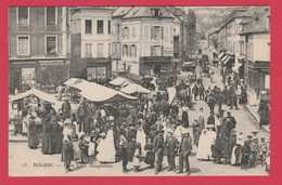 Bolbec ... Jour De Marché Sur La Place Léon Desgenétais ( Voir Verso ) - Bolbec