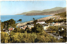 83 ( Var )  - CPSM - LE LAVANDOU - LA FAVIERE - Vue Sur Le Cap Bénat - Le Lavandou