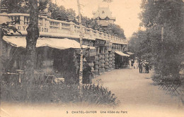 Châtel-Guyon         63          Une Allée Du Parc            (voir Scan) - Châtel-Guyon