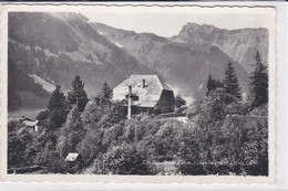 Rossinières. - Le Grand-Chalet Et La Dent De Corjon - Rossinière