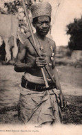Ethnologie (Madagascar) Betsileo, Un Guerrier Malgache - Edition Robert Ducrocq - Carte Non Circulée - Afrique