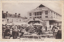 Delcampe - 85  CHALLANS  Le Nouveau Marché  Etat Moyen - Challans