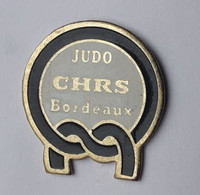 QQ142 Pin's Judo CHRS Bordeaux Gironde Ceinture Noire Achat Immédiat - Judo