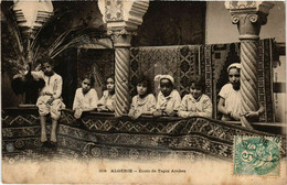 CPA AK Ecole De Tapis Arabes ALGERIA (794927) - Niños