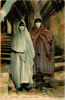 CPA AK LL 46 Scenes Et Types - Femmes Arabes Voilées ALGERIA (792974) - Femmes