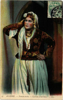 CPA AK LL 47 Scenes Et Types - Femme Arabe Costume D'interieur ALGERIA (792983) - Femmes