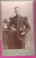 Photo Sur Carton Type CDV D'un Caporal à épaulette Du 52ème RI Régiment D'Infanterie Basé à Montélimar Par Lang Jeune - Guerre, Militaire