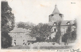 GUISE ( 02 ) - Château Fort - Caserne Et Pavillon Du Garde - Guise