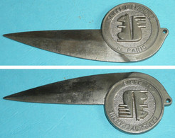 Rare Coupe-papier Ouvre-lettre Ancien, En Métal, Publicitaire, Pub Caisse D'Epargne De Paris, Ecureuil - Letter-opener