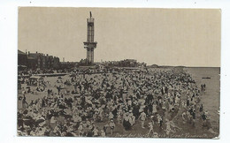 Norfolk Postcard     Great Yarmouth Tower And North Beach Unused Rp - Great Yarmouth