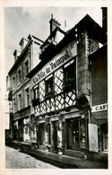 Paimpol * Commerce " à La Ville De Paimpol " * Ancien Café TRESSOLEUR ,cité Par Pierre Loti Dans " Pêcheurs D'islande - Paimpol