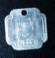 Jeton De Taxe Sur Les Chiens "Année 1982 - Liège (Luik) - Belgique / Belgie" Médaille De Chien - Dog License Tax Tag - Monetary / Of Necessity