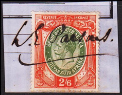 1913-1924. UNION OF SOUTH AFRICA. Georg V. REVENUE INKOMST. 2/6 S. On Small Piece.  () - JF420425 - Dienstzegels