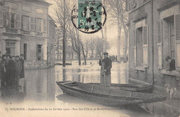 CPA 18 BOURGES INONDATIONS DU 22 JANVIER 1910 RUE DES URBETS ET Dd D'AURON - Bourges