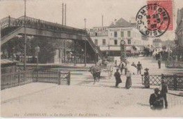 (60) COMPIEGNE . La Passerelle . Rue D'Amiens (Hôtel De La Gare ROCHARD-PONCELET) - Compiegne