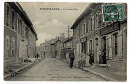 DAMVILLERS  55  La Grande Rue Animée 1923 . Rare ( Voir Dos ) - Damvillers