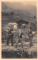 PHoto Naegeli Gstaad -  Armailli - Armaillis Paysans De Montagne -  Bergbauern - Saanenland Saanen - Auf Der Alp  Käse - Gstaad