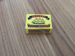 Boîte D'allumettes ANGLETERRE "SHIP SAFETY MATCHES" (voilier) - Boites D'allumettes