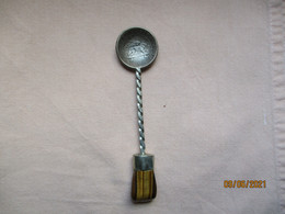 Spoon Made With A Coin Of The British East Africa - Cuillers