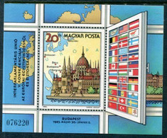 HUNGARY 1983 Interparliamentary Conference Block  MNH / **.  Michel  Block 163A - Unused Stamps