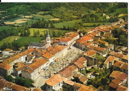 81 DOURGNE  . VUE  AERIENNE  AVEC LA PLACE - Dourgne