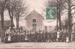 CPA - Trappes - Le Pensionnat - Trappes