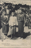 CPA Collection Raquez Laos Série E N°24 Ethnographie Femmes Et Jeune Homme Pou Ok (Hua Pahn) - Laos