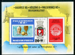 HUNGARY 1982  PHILEXFRANCE Stamp Exhibition Block MNH / **.  Michel Block 157 - Blocks & Sheetlets