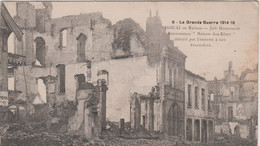 NORD - DOUAI  En Ruines - Joli Monument Renaissance - Douai