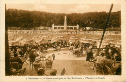 Toulouse * La Piscine Municipale Du Parc Toulousain * L'entrée Et La Pergola * Terrasse Bar - Toulouse