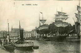 Vannes * Vue Sur Le Port * Voilier Goëlette * Bateau Vapeur ST JULES - Vannes