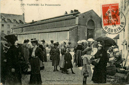 Vannes * Place Et La Poissonnerie * Marché Foire * Halles Halle - Vannes