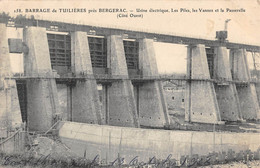 CPA 24 USINE ET BARRAGE DE TUILIERES LES PILES LES VANNES ET PASSERELLE COTE OUEST - Other & Unclassified