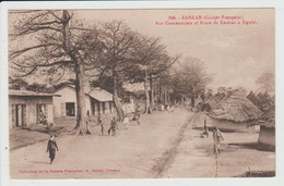 KANKAN - GUINEE - RUE COMMERCIALE ET ROUTE DE KANKAN A SIGUIRI - Guinée