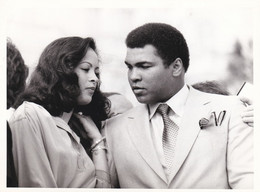 CASSIUS CLAY - MOHAMMED ALI - PUGILE - FOTOGRAFIA - AL FESTIVA DI CANNES - FRANCIA - 1978 - Trading-Karten