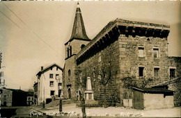 Grazac * Carte Photo * Place De L'église Et Monument Aux Morts - Sonstige & Ohne Zuordnung