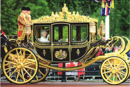CPM AK H.M. Queen Elizabeth II&H.R.H. Prince Philip BRITISH ROYALTY (766667) - Familles Royales