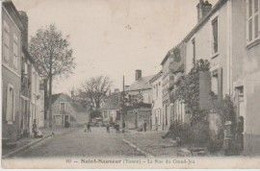 (79) ST SAUVEUR ( 894 H) La Rue Du Grand Jeu - Saint Sauveur En Puisaye