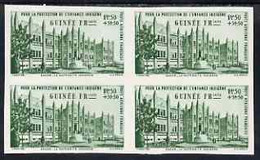 Guinea - Conakry 1942 Air (Child Welfare) 1f50 + 3f50 Green U/m IMPERF Block Of 4 As SG 184 - Zonder Classificatie