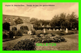 MONTRÉAL, QUÉBEC - HÔPITAL ST-JEAN-DE-DIEU - TERRAIN DE JEUX DES GARDES-MALADES EN 1930 - NOVELTY MFG & ART CO - - Montreal